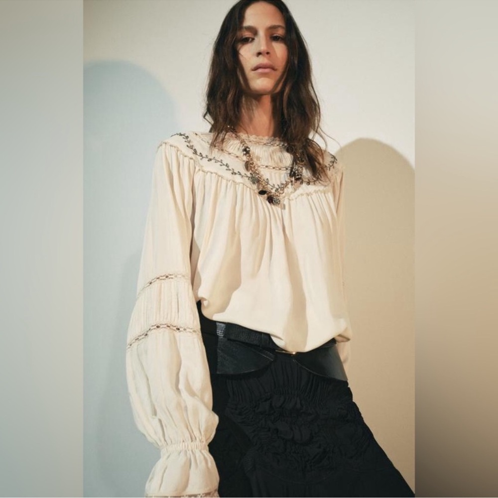 Zara Cream Blouse with Embroidered Details
NWT Zara cream beaded lace blouse